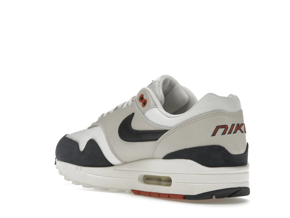 Vue 24 de Nike Air Max 1 LX Obsidian Light Orewood Brown 