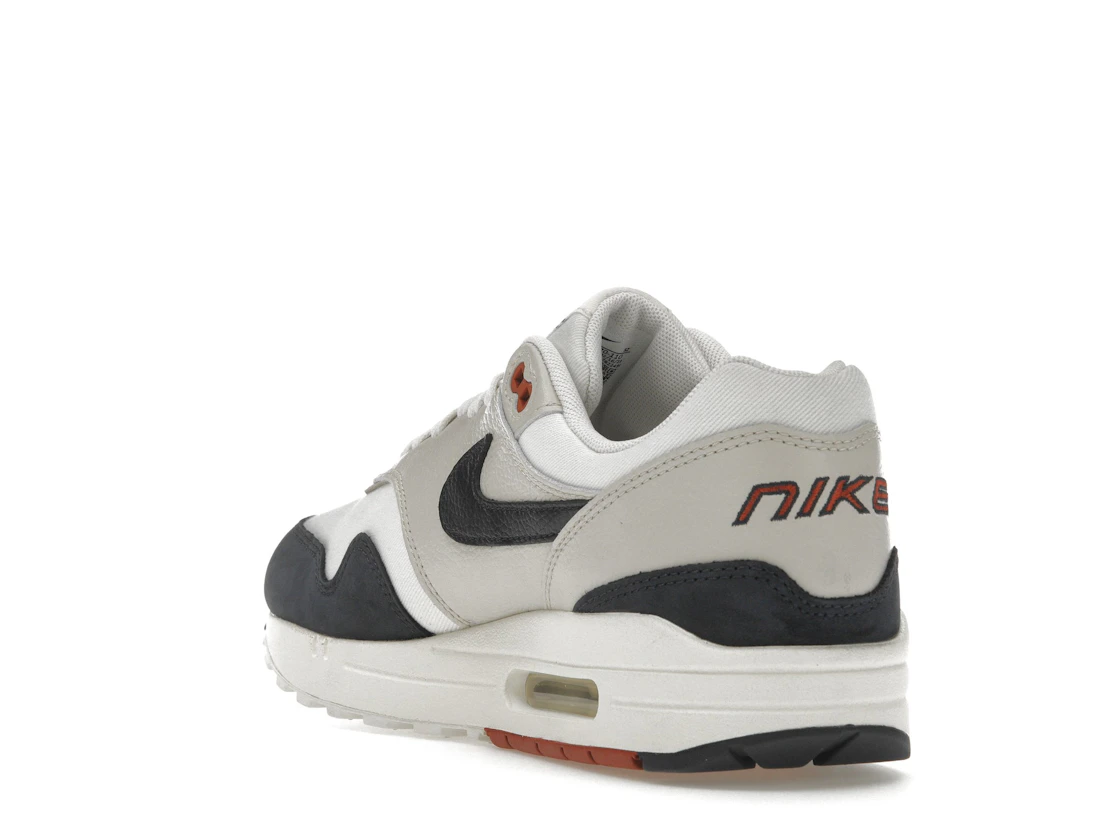 Vue 25 de Nike Air Max 1 LX Obsidian Light Orewood Brown 
