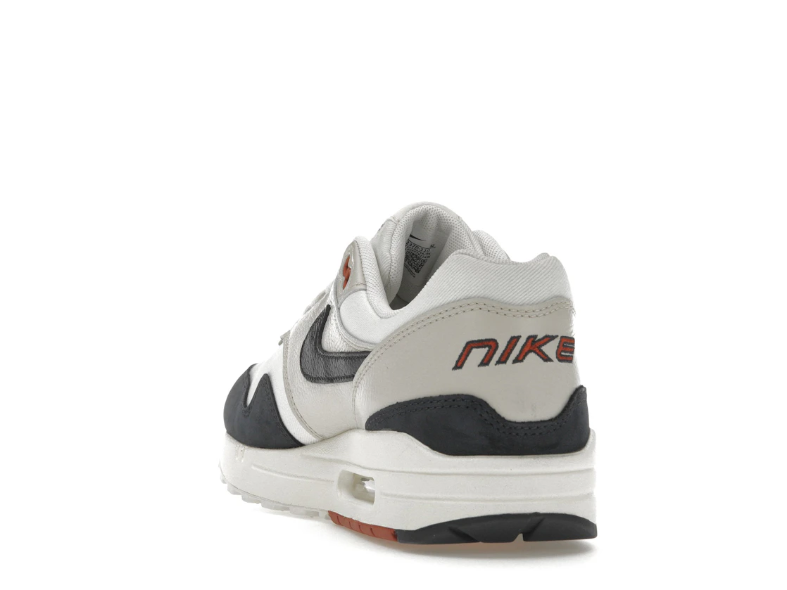 Vue 26 de Nike Air Max 1 LX Obsidian Light Orewood Brown 