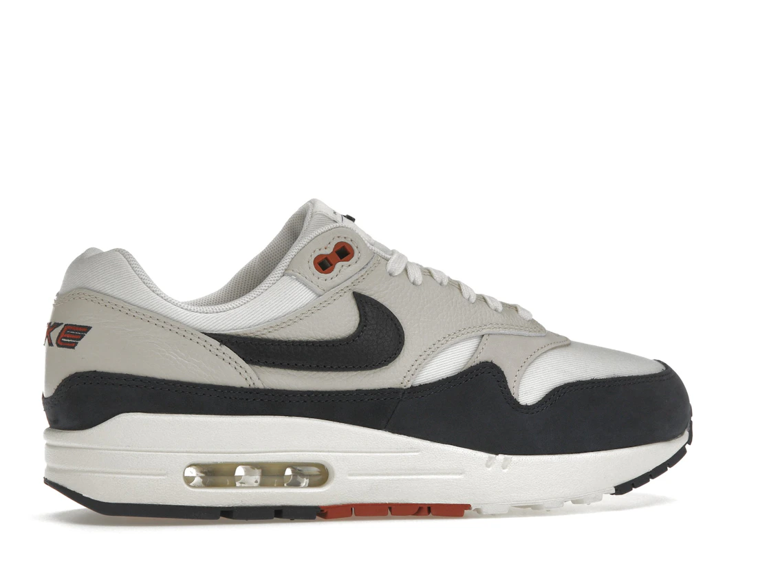 Vue 35 de Nike Air Max 1 LX Obsidian Light Orewood Brown 