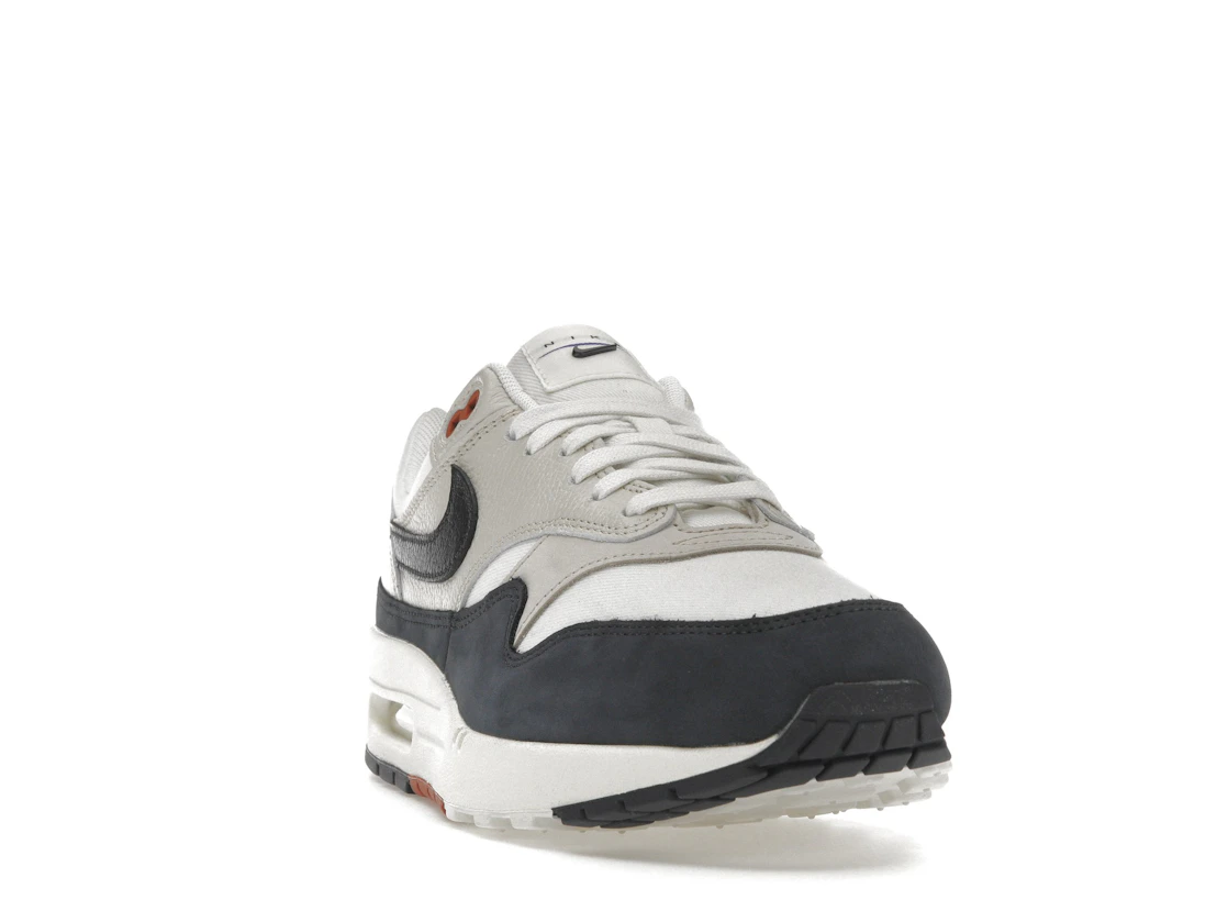 Vue 8 de Nike Air Max 1 LX Obsidian Light Orewood Brown 