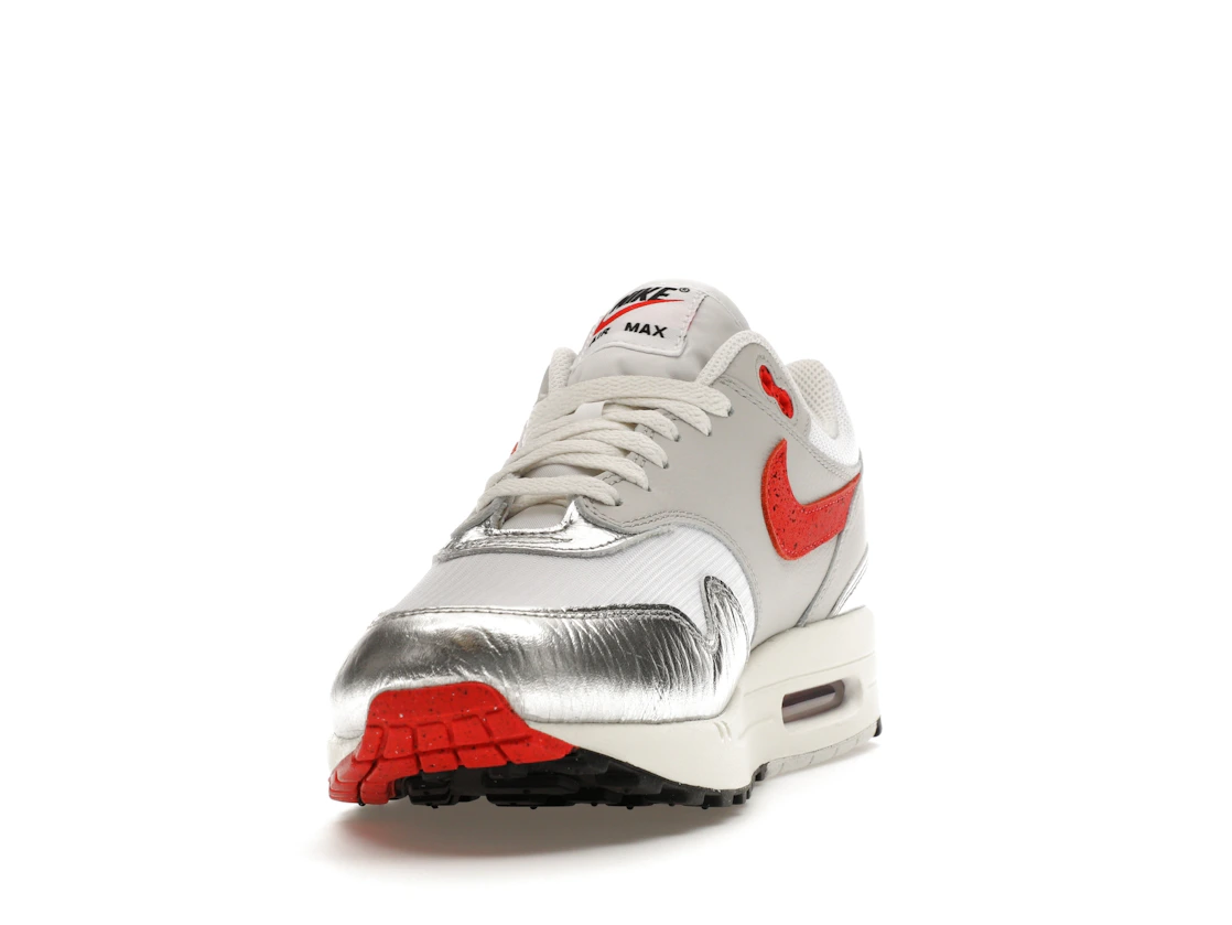 Vue 12 de Nike Air Max 1 PRM SE Hot Sauce