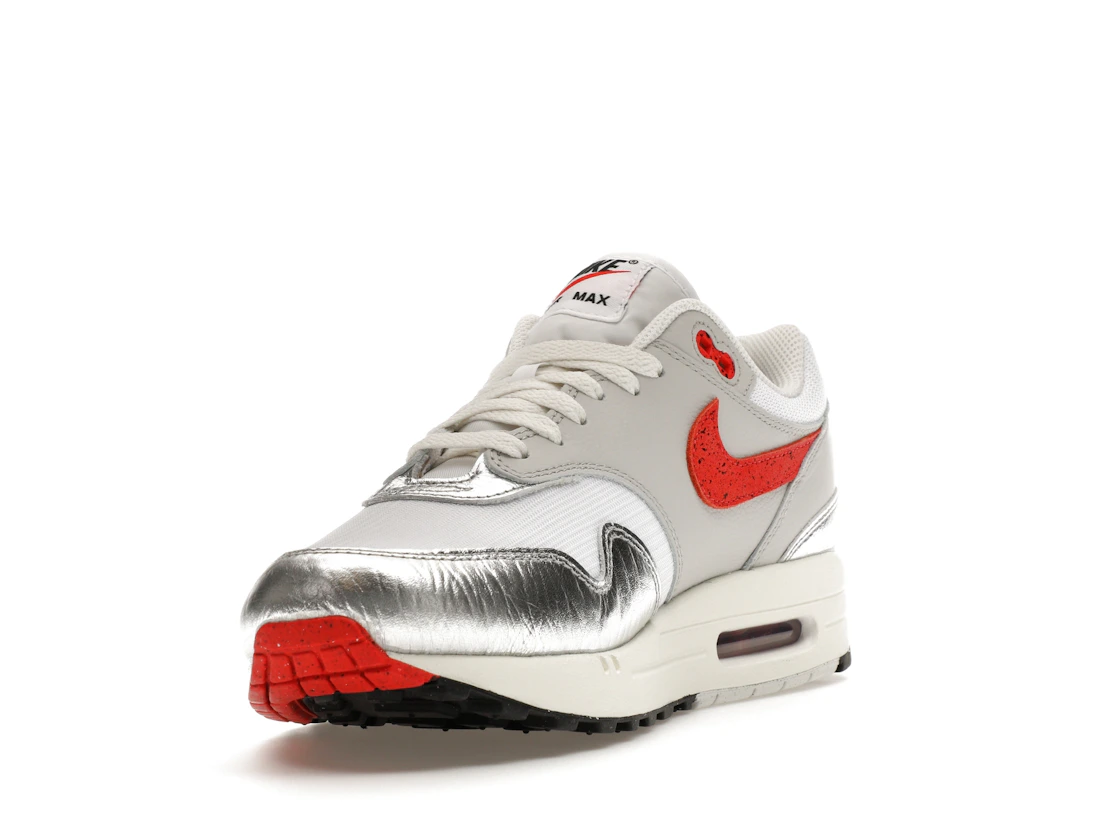 Vue 13 de Nike Air Max 1 PRM SE Hot Sauce