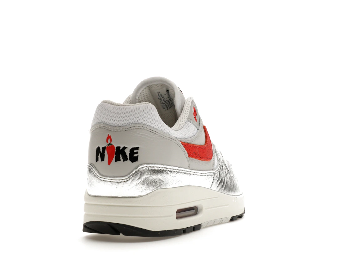 Vue 30 de Nike Air Max 1 PRM SE Hot Sauce