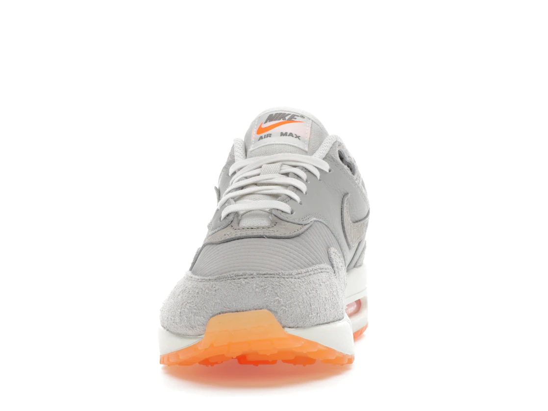 Vue 11 de Nike Air Max 1 PRM Light Iron Ore Total Orange