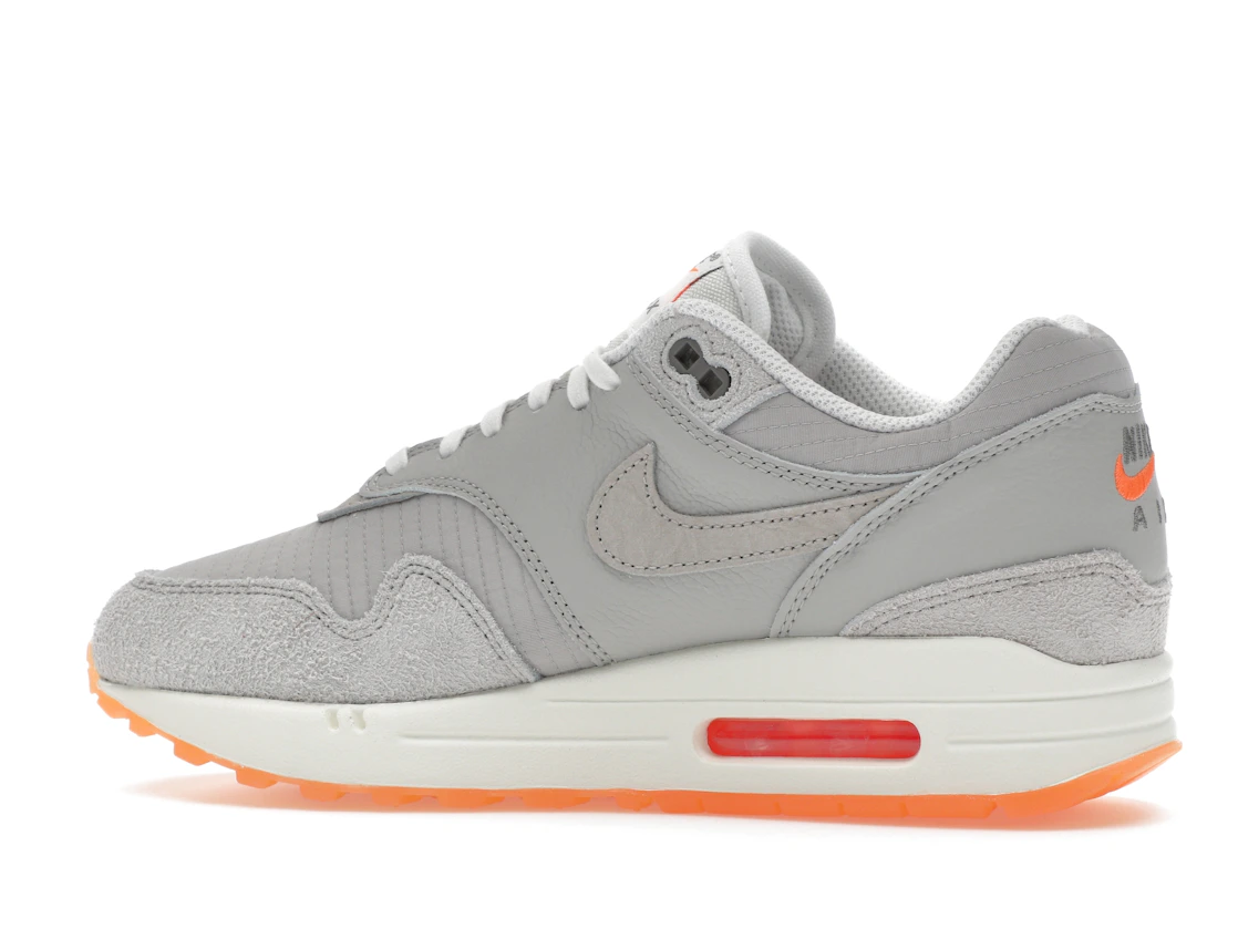 Vue 21 de Nike Air Max 1 PRM Light Iron Ore Total Orange