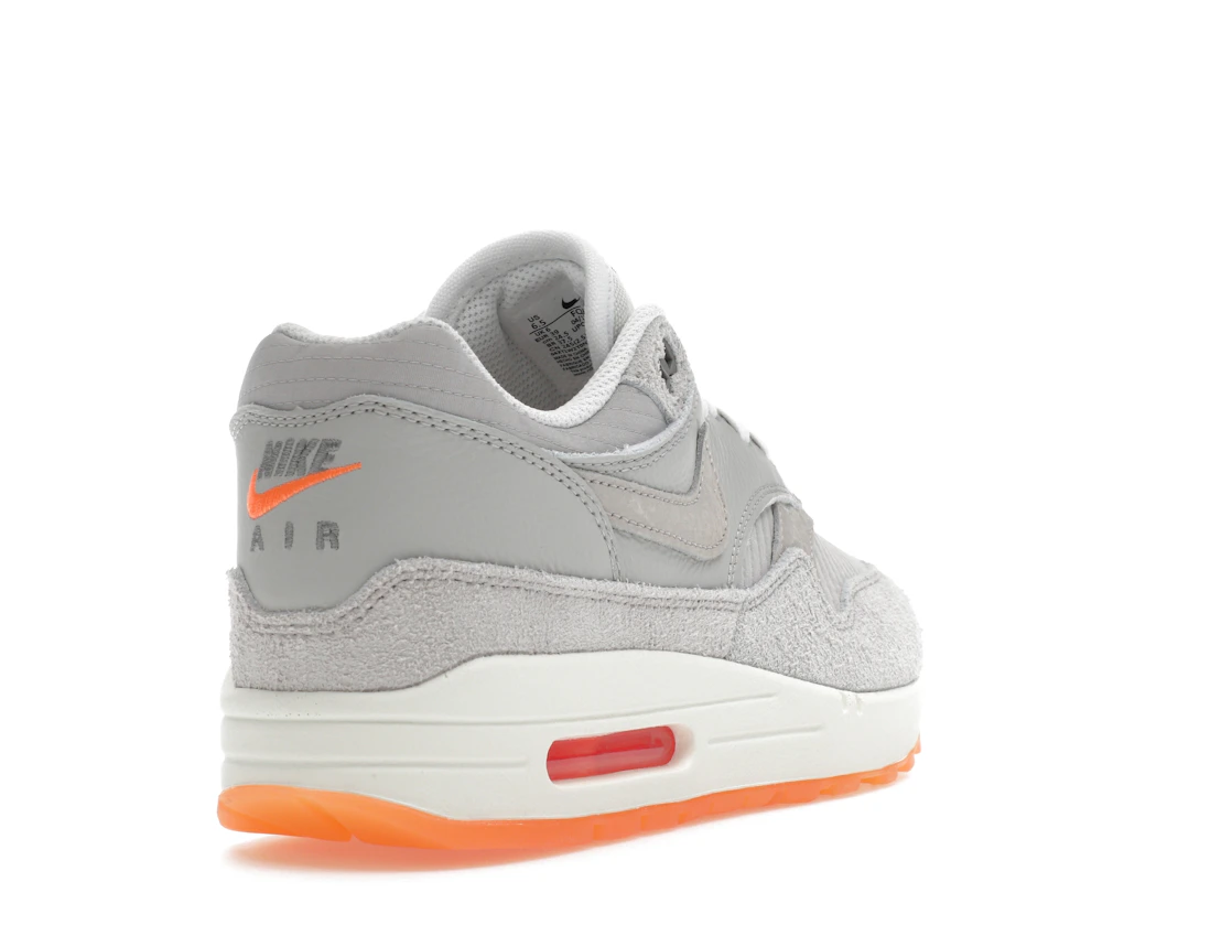 Vue 31 de Nike Air Max 1 PRM Light Iron Ore Total Orange