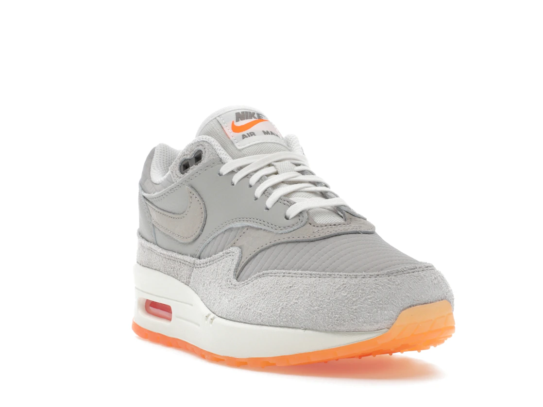 Vue 7 de Nike Air Max 1 PRM Light Iron Ore Total Orange