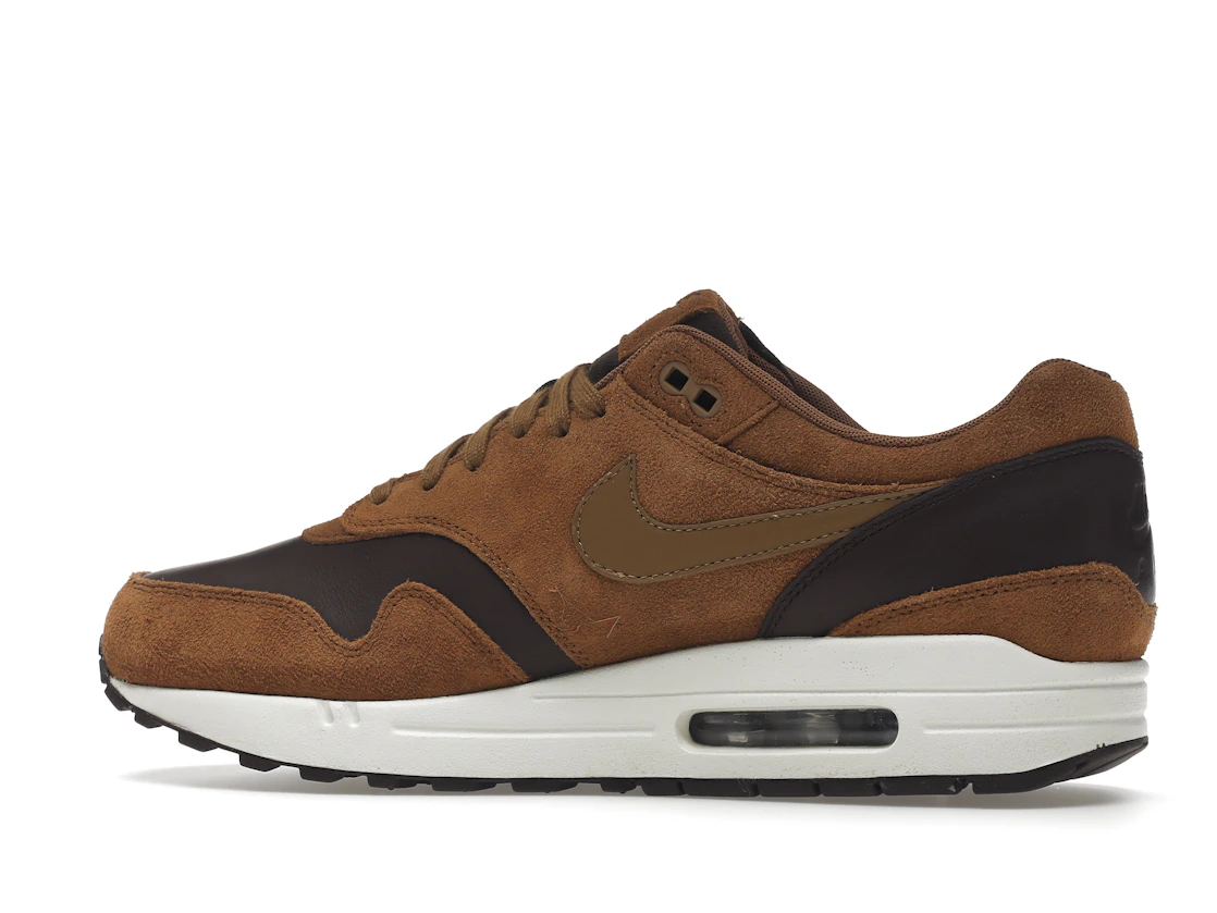 Vue 21 de Nike Air Max 1 Premium Leather Ale Brown