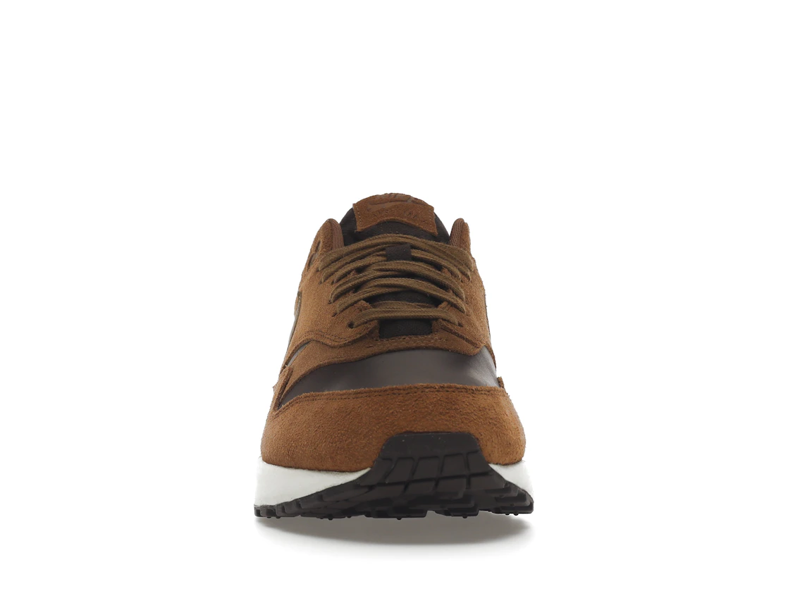 Vue 10 de Nike Air Max 1 Premium Leather Ale Brown
