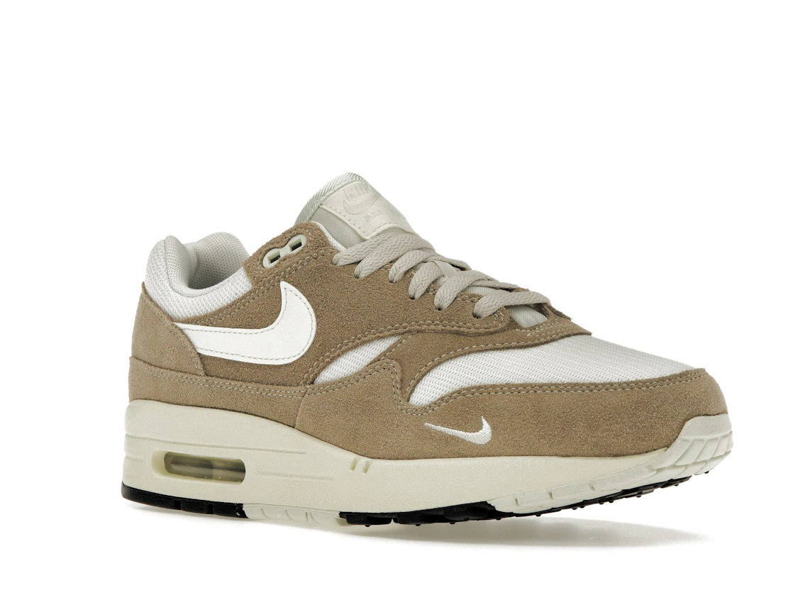 Vue 5 de Nike Air Max 1 SE Hangul Day (2023) 