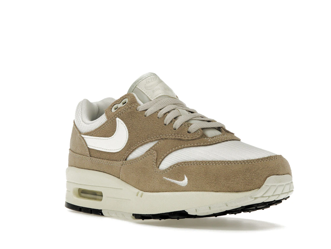 Vue 6 de Nike Air Max 1 SE Hangul Day (2023) 