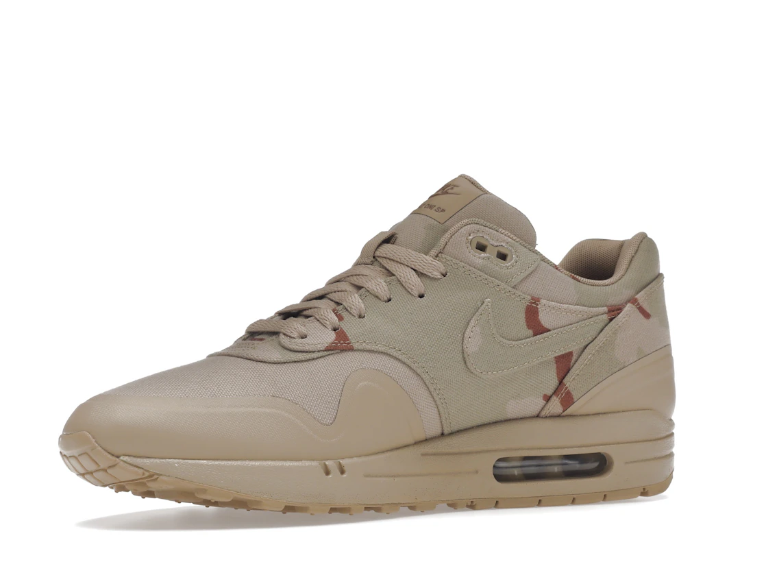 Vue 16 de Nike Air Max 1 SP Desert Camo