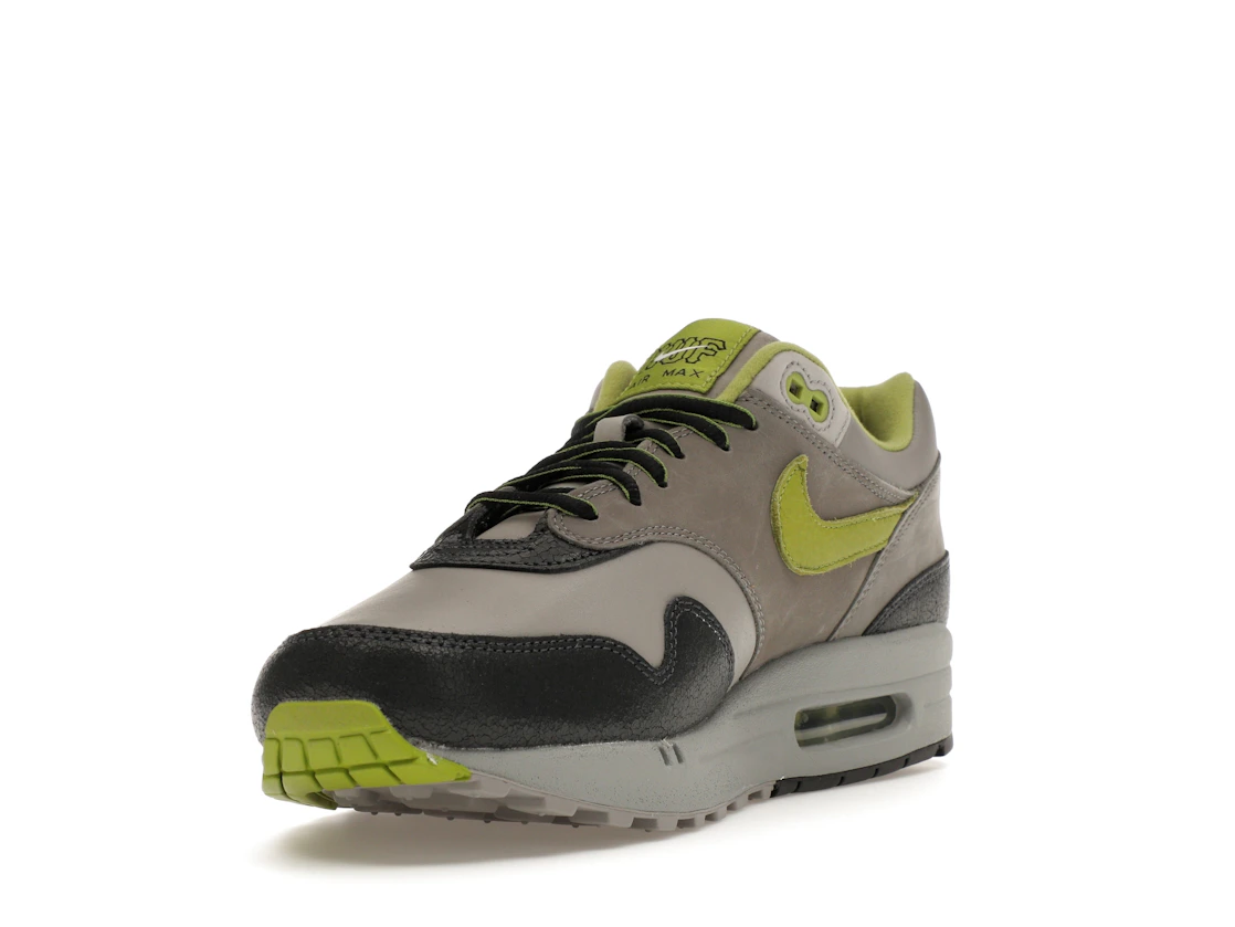 Vue 13 de Nike Air Max 1 SP HUF Pear Green (2024)
