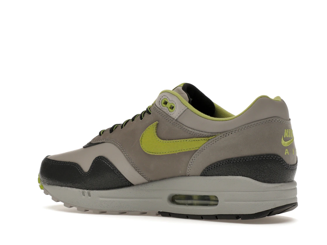 Vue 22 de Nike Air Max 1 SP HUF Pear Green (2024)