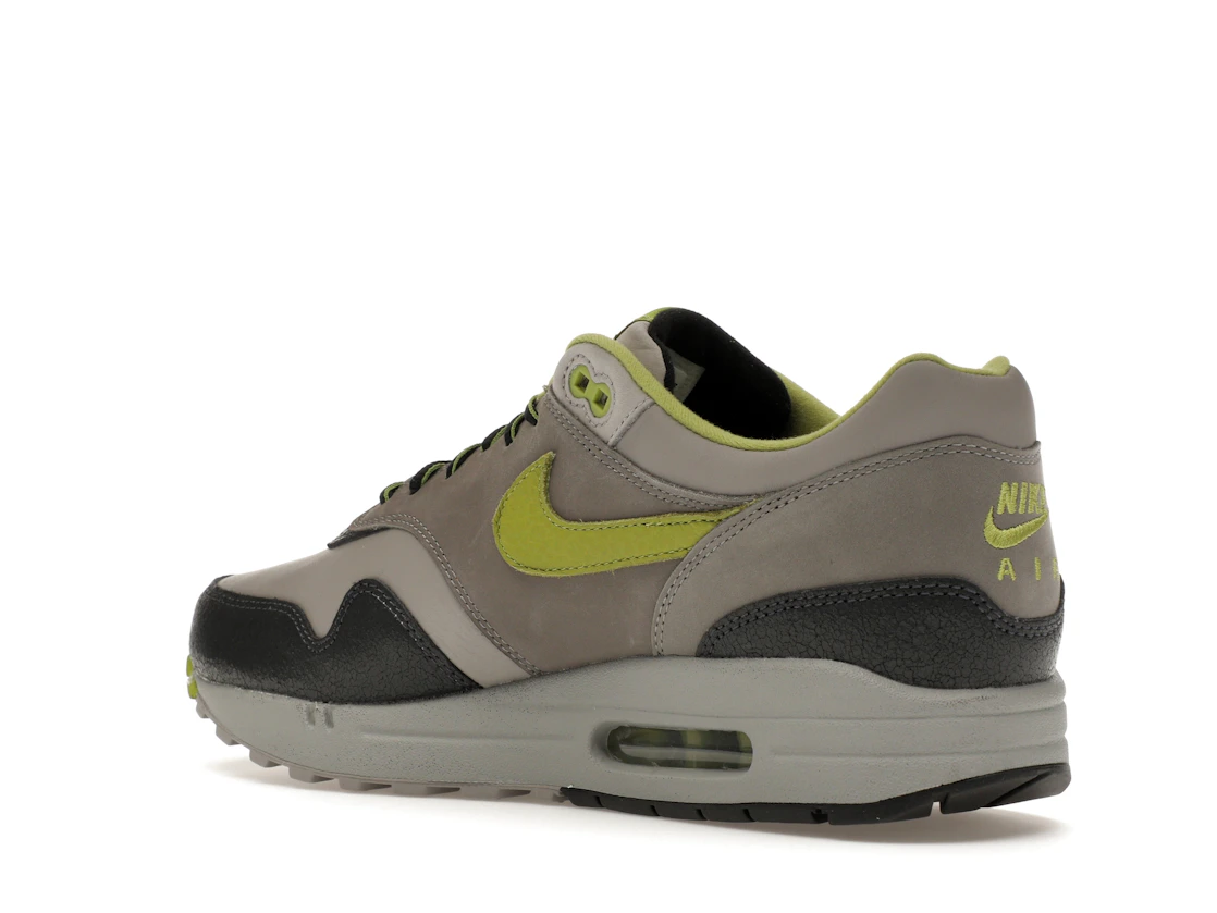 Vue 23 de Nike Air Max 1 SP HUF Pear Green (2024)