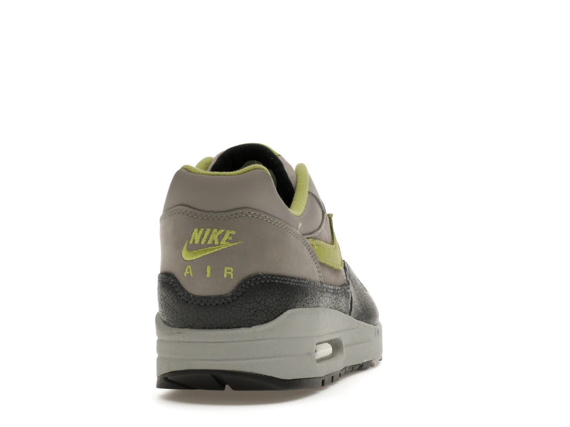Vue 29 de Nike Air Max 1 SP HUF Pear Green (2024)