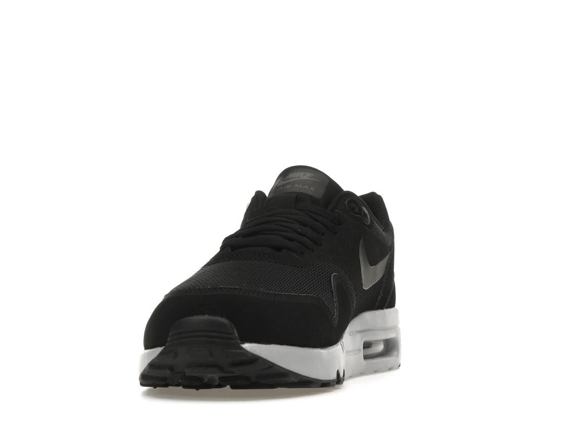 Vue 12 de Nike Air Max 1 Ultra 2.0 Essential Black/Black/Wolf Grey