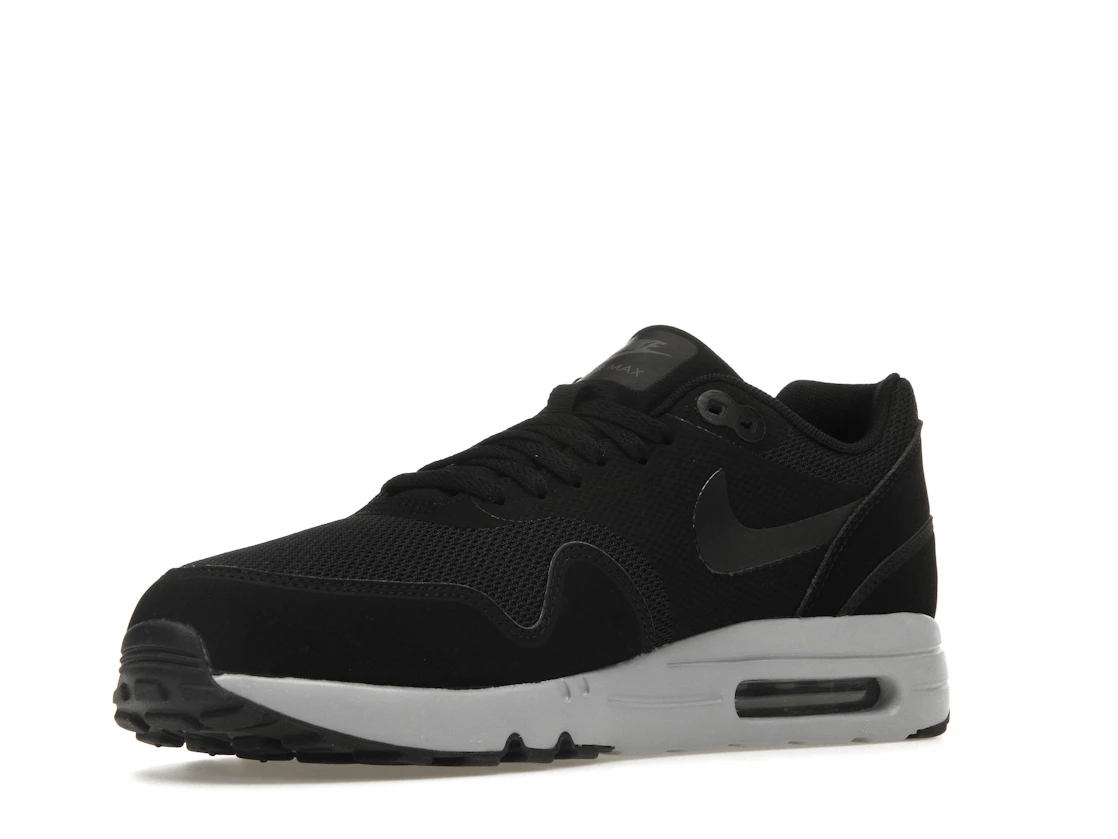 Vue 15 de Nike Air Max 1 Ultra 2.0 Essential Black/Black/Wolf Grey