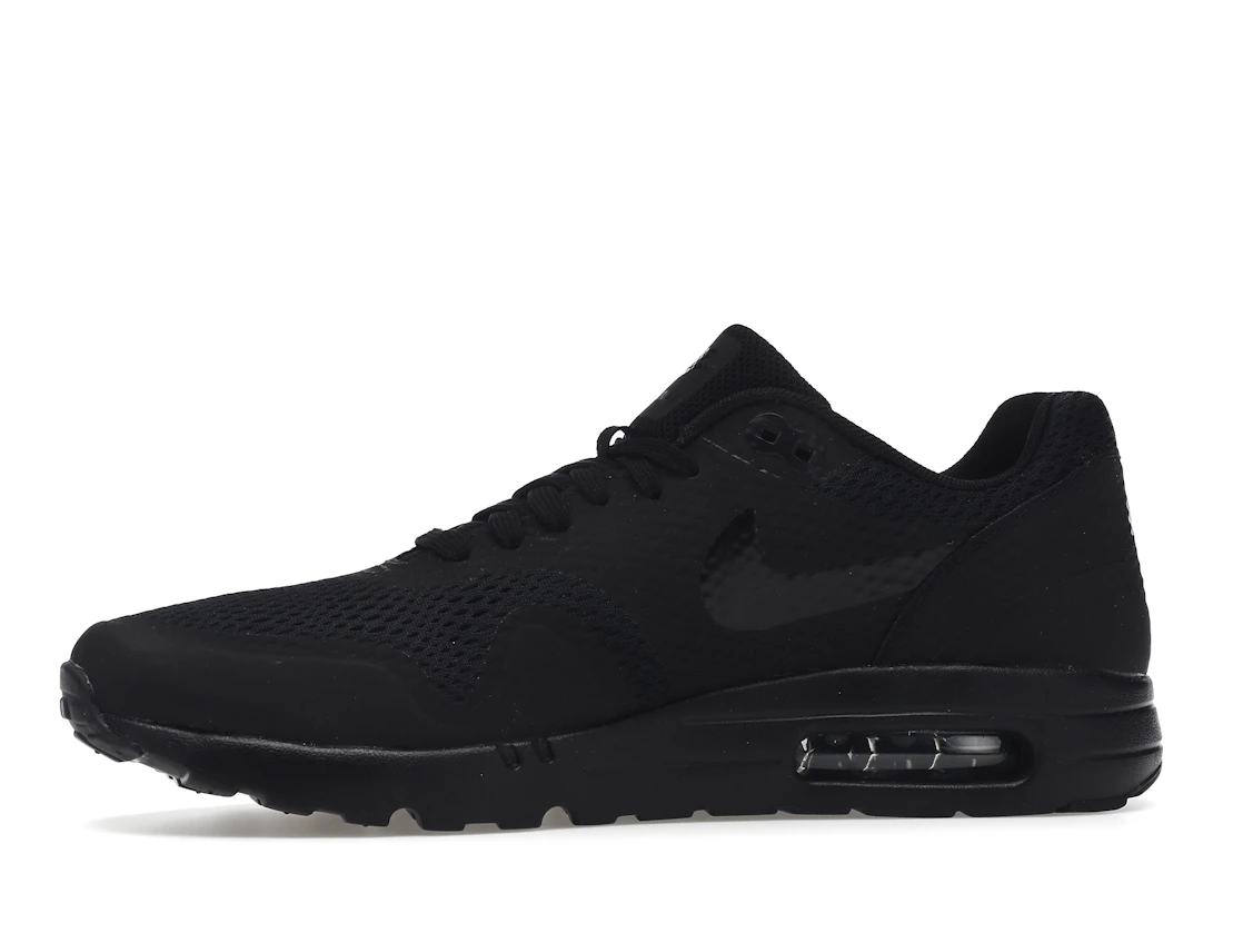 Vue 18 de Nike Air Max 1 Ultra Essential Triple Black