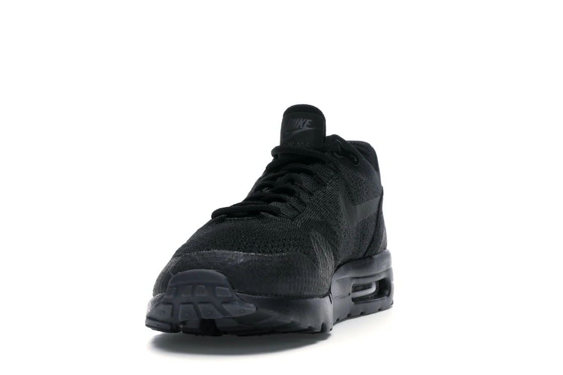 Vue 12 de Nike Air Max 1 Ultra Flyknit Black/Black
