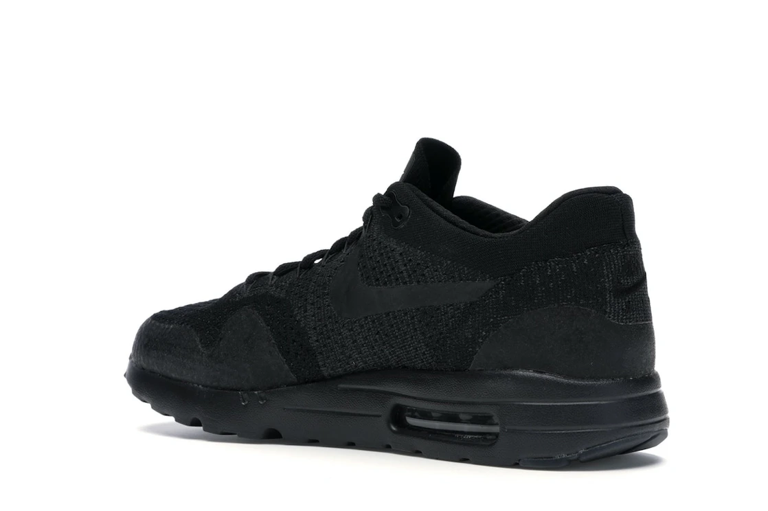 Vue 23 de Nike Air Max 1 Ultra Flyknit Black/Black