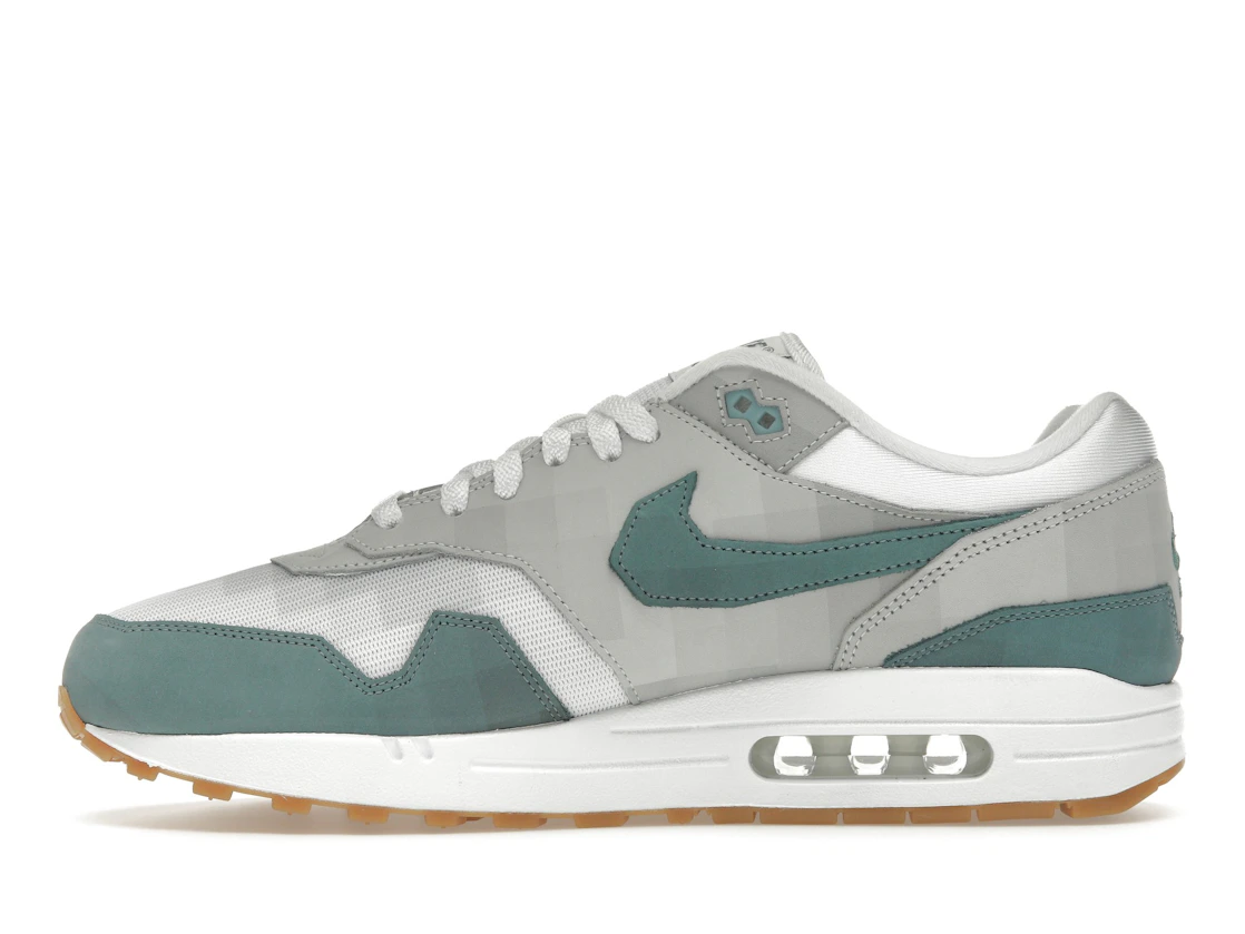 Vue 19 de Nike Air Max 1 .SWOOSH Low Poly Adventure