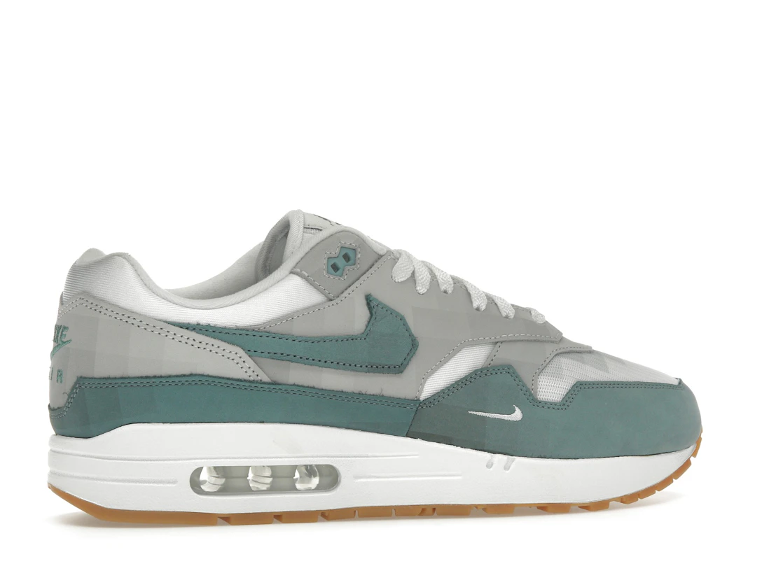 Vue 35 de Nike Air Max 1 .SWOOSH Low Poly Adventure