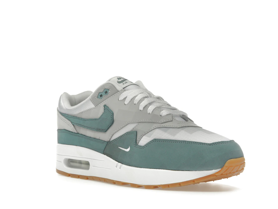 Vue 6 de Nike Air Max 1 .SWOOSH Low Poly Adventure