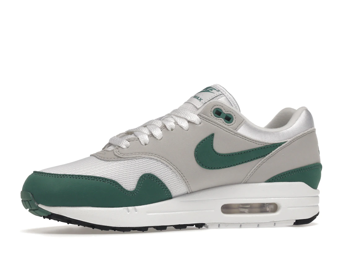 Vue 17 de Nike Air Max 1 Anniversary Green