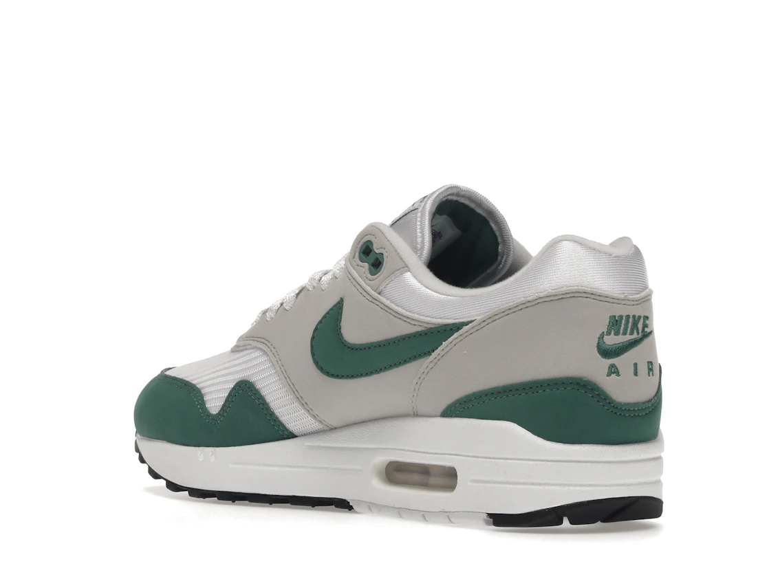 Vue 24 de Nike Air Max 1 Anniversary Green