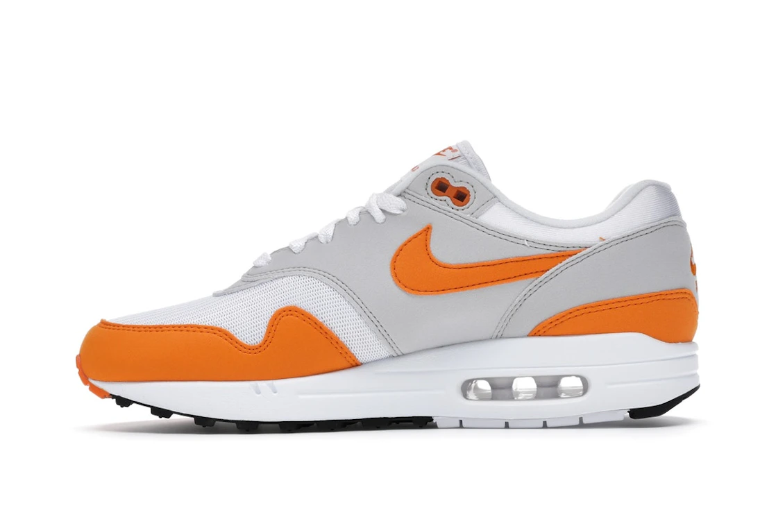 Vue 19 de Nike Air Max 1 Anniversary Orange