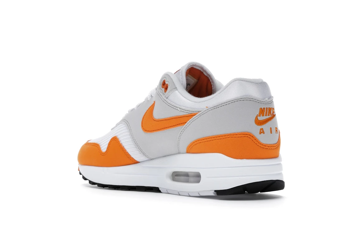 Vue 24 de Nike Air Max 1 Anniversary Orange
