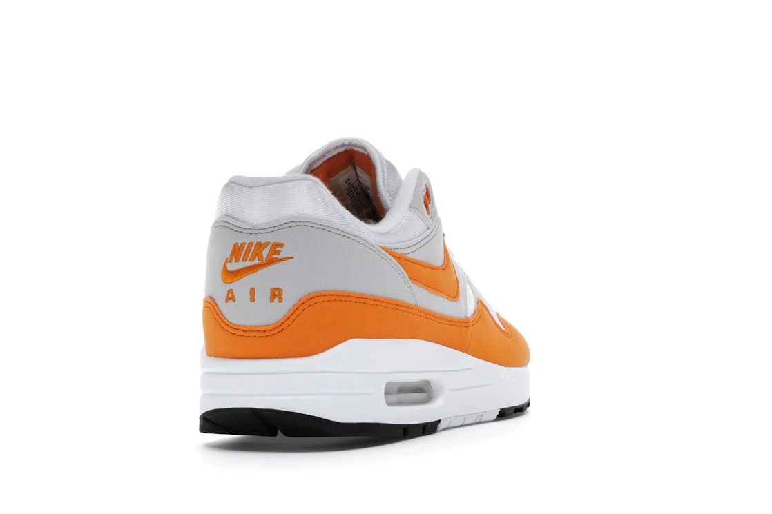 Vue 30 de Nike Air Max 1 Anniversary Orange