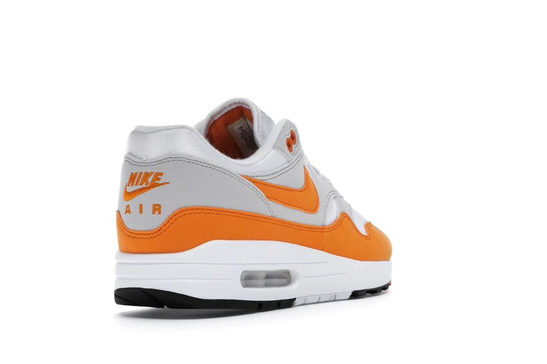 Vue 31 de Nike Air Max 1 Anniversary Orange