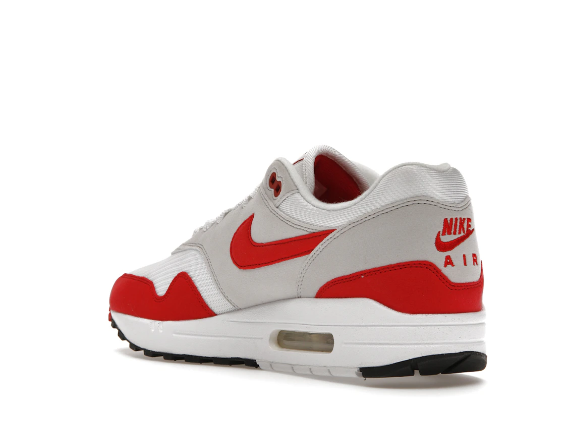 Vue 24 de Nike Air Max 1 Anniversary Red (2017/2018 Restock Pair)