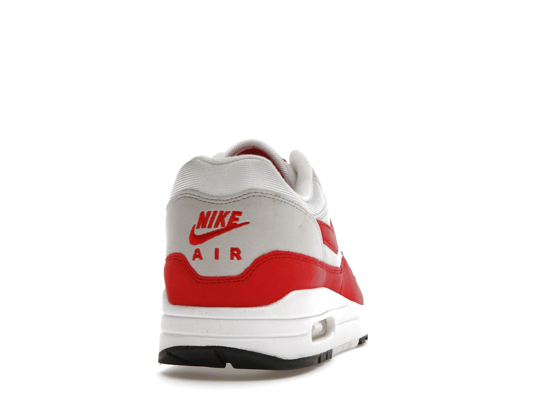 Vue 29 de Nike Air Max 1 Anniversary Red (2017/2018 Restock Pair)