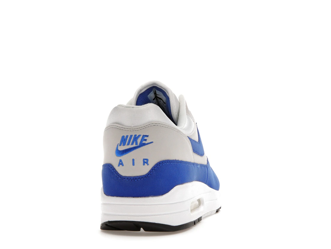 Vue 29 de Nike Air Max 1 Anniversary Royal (2017)