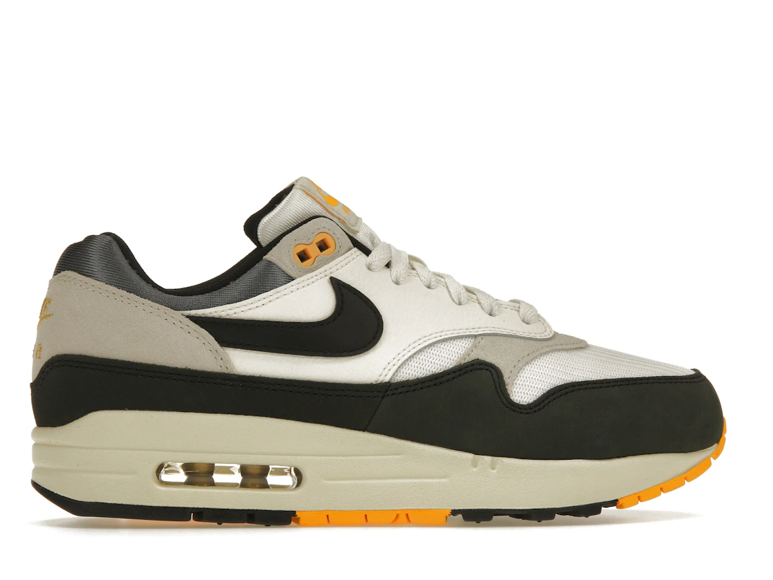 Vue 36 de Nike Air Max 1 Athletic Department Light Bone University Gold