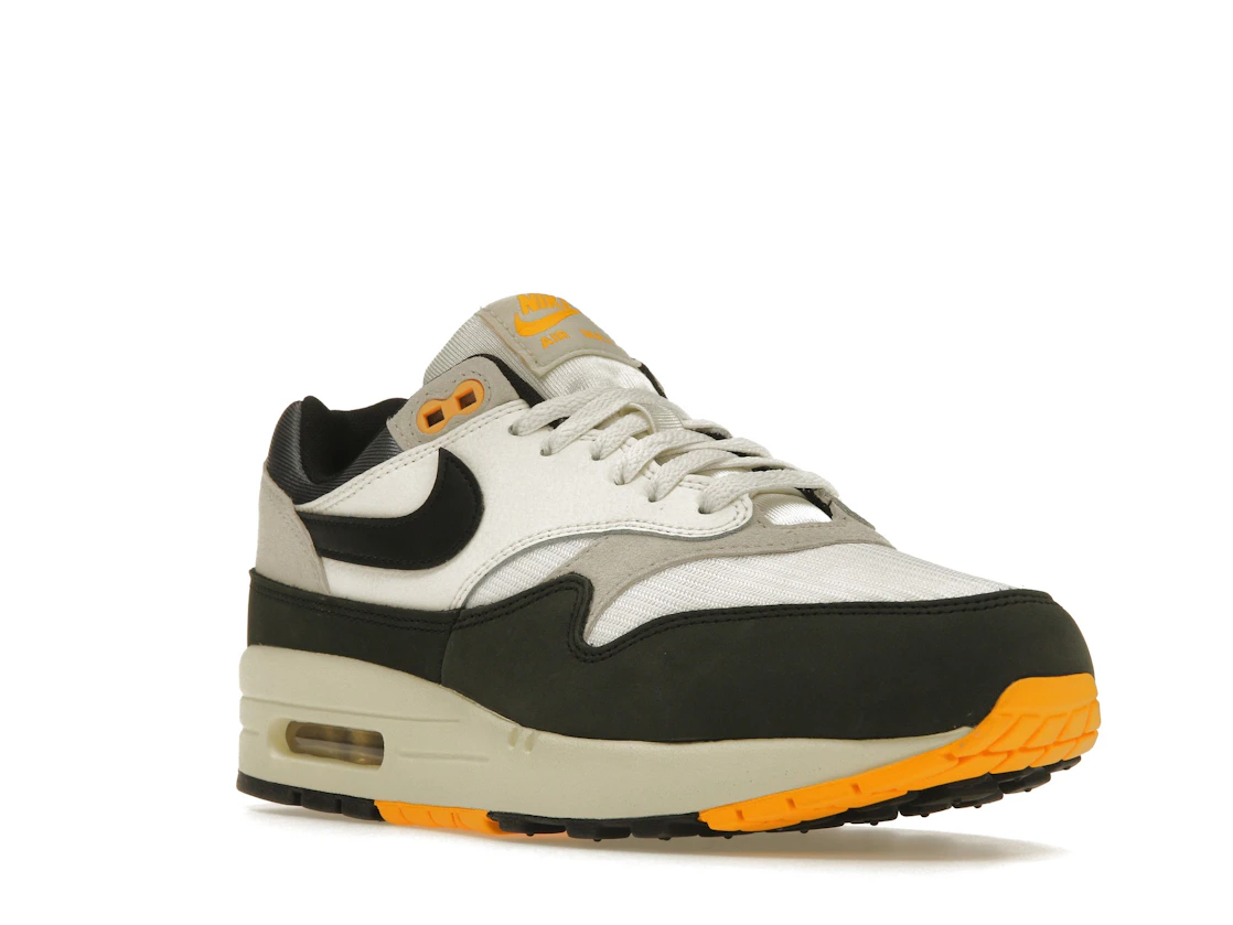Vue 6 de Nike Air Max 1 Athletic Department Light Bone University Gold