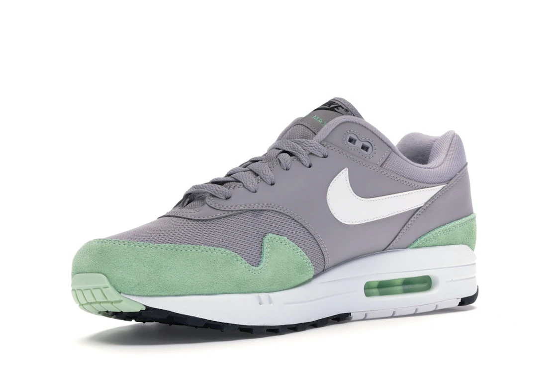 Vue 15 de Nike Air Max 1 Atmosphere Grey Fresh Mint