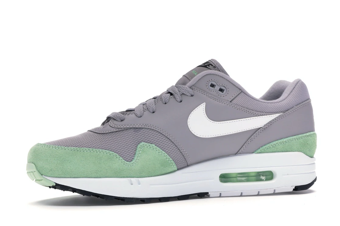 Vue 17 de Nike Air Max 1 Atmosphere Grey Fresh Mint