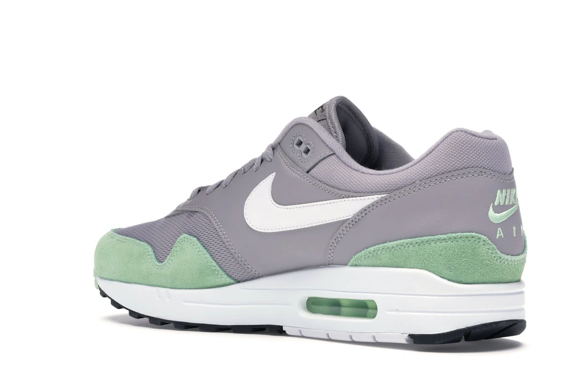 Vue 23 de Nike Air Max 1 Atmosphere Grey Fresh Mint