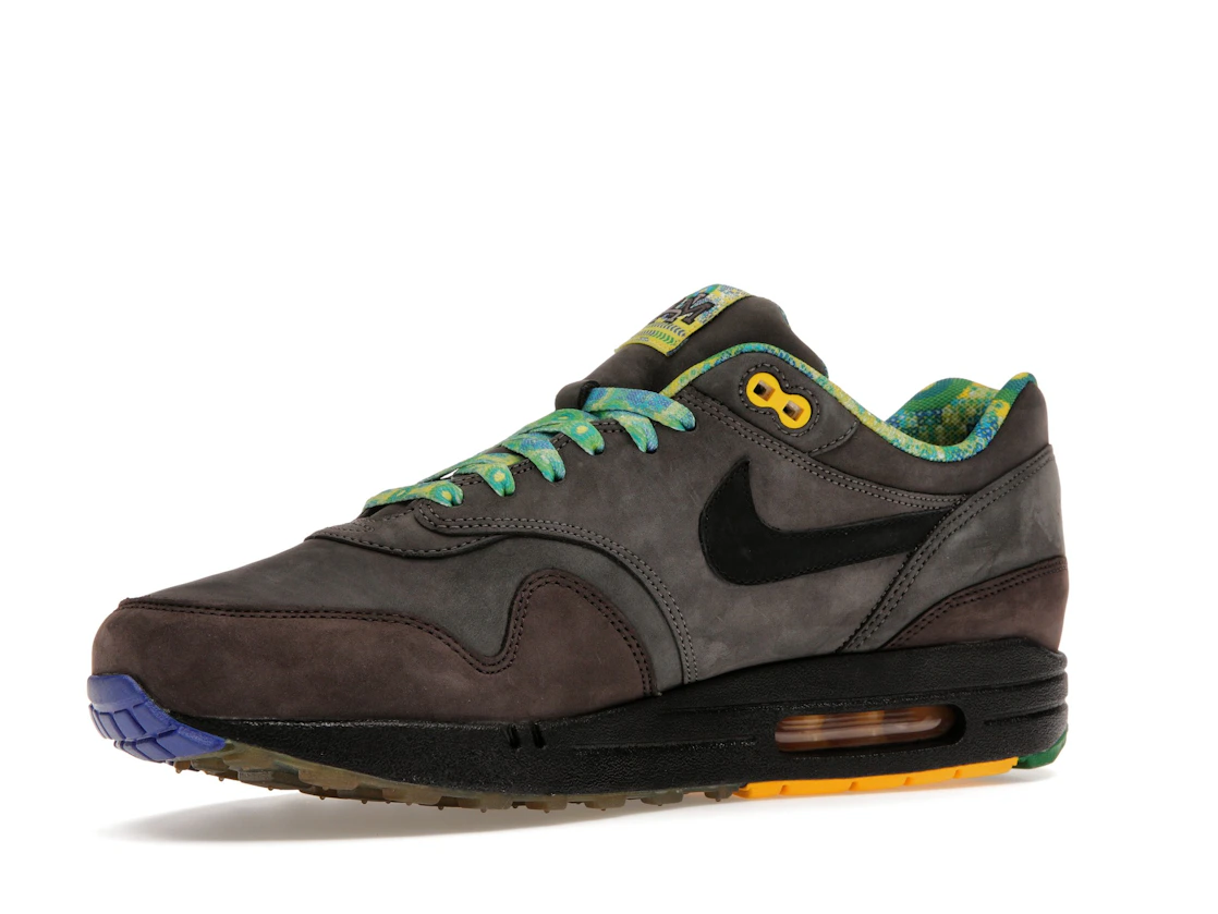 Vue 16 de Nike Air Max 1 BHM (2012)