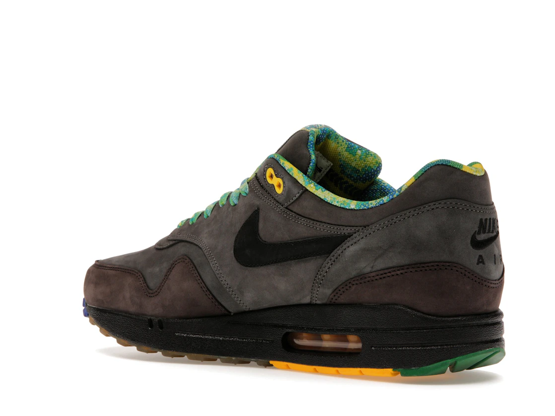 Vue 23 de Nike Air Max 1 BHM (2012)