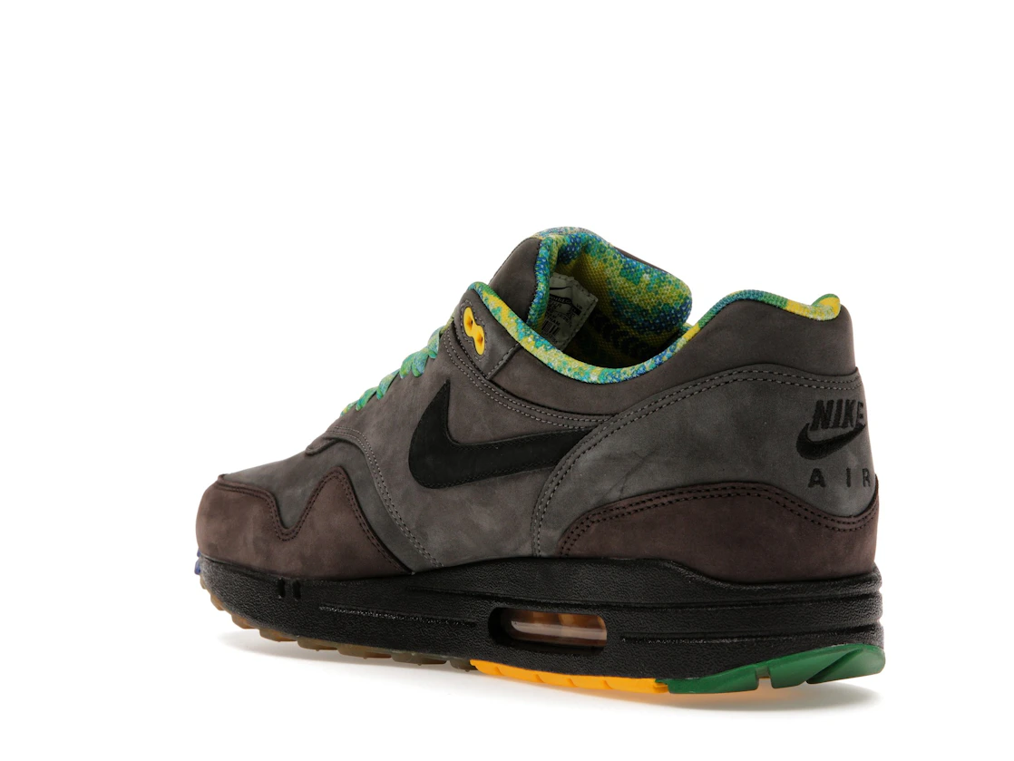 Vue 24 de Nike Air Max 1 BHM (2012)