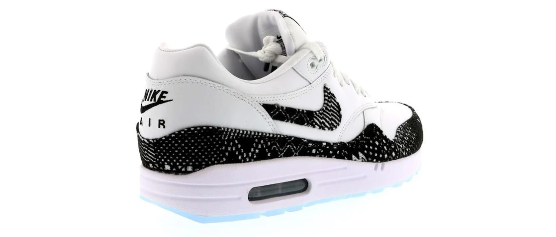 Vue 23 de Nike Air Max 1 BHM (2012)