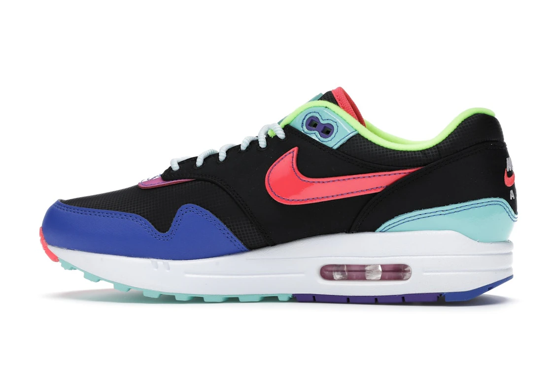 Vue 20 de Nike Air Max 1 Black Hyper Grape