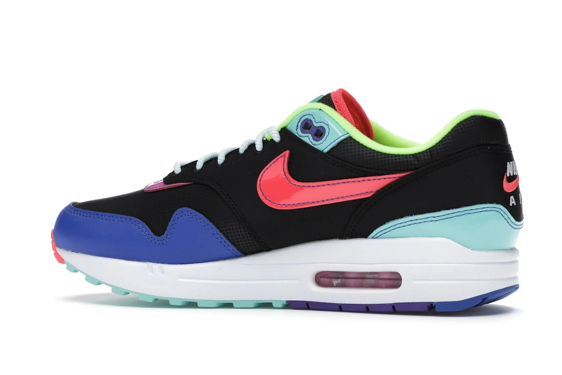 Vue 21 de Nike Air Max 1 Black Hyper Grape