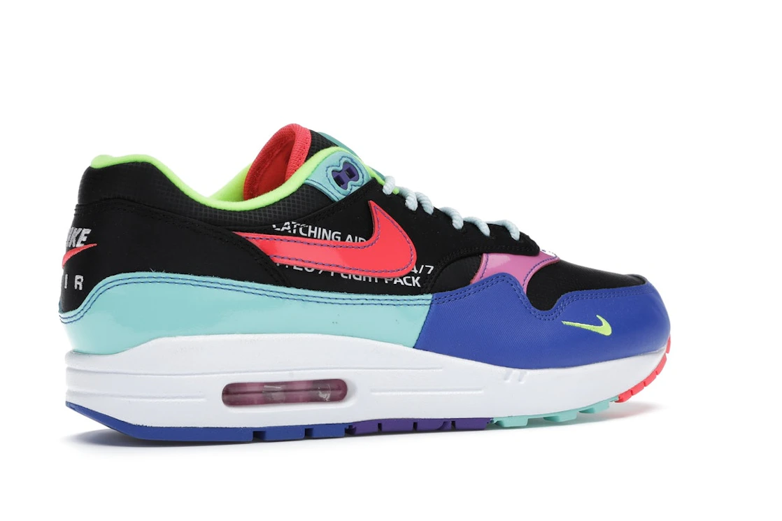 Vue 34 de Nike Air Max 1 Black Hyper Grape
